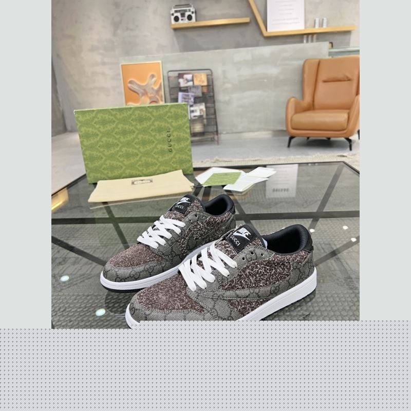 l**is V*t*n sneakers